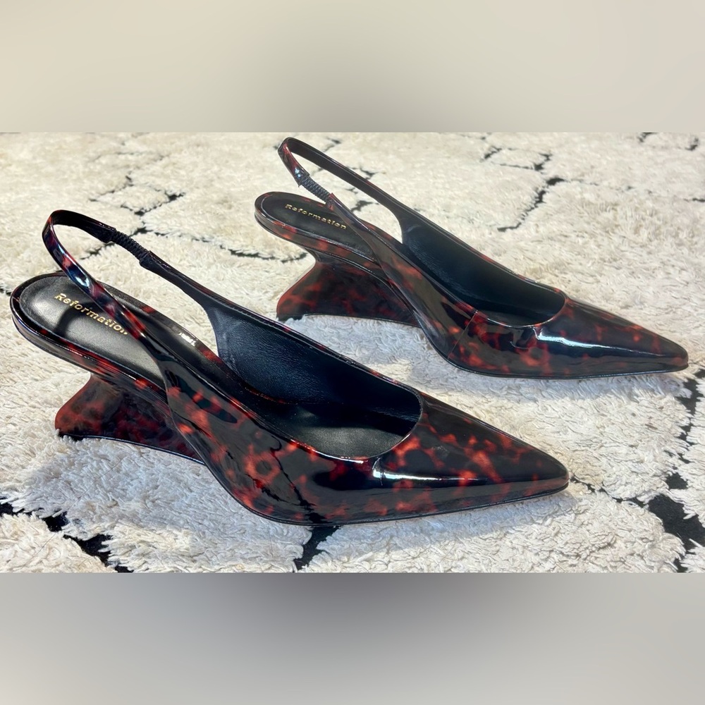 Reformation Westlyn Wedge Pump